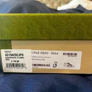 Like-New Gucci Tennis Shoes